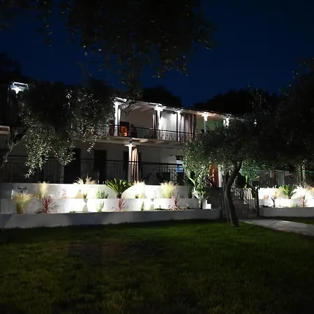 Sissy's San Antonio Thassos *