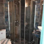 Sissy's San Antonio Thassos