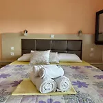 Sissy's San Antonio Thassos