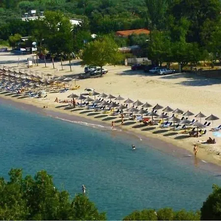 Sissy's San Antonio Thassos * بوتوس