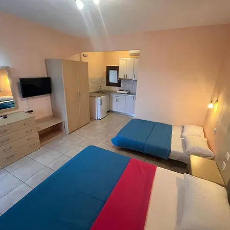 Sissy's San Antonio Thassos * Potósz