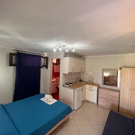 Sissy's San Antonio Thassos *